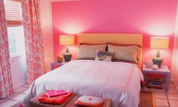Какое сочетание цветов в спальне — плохо влияют на сон