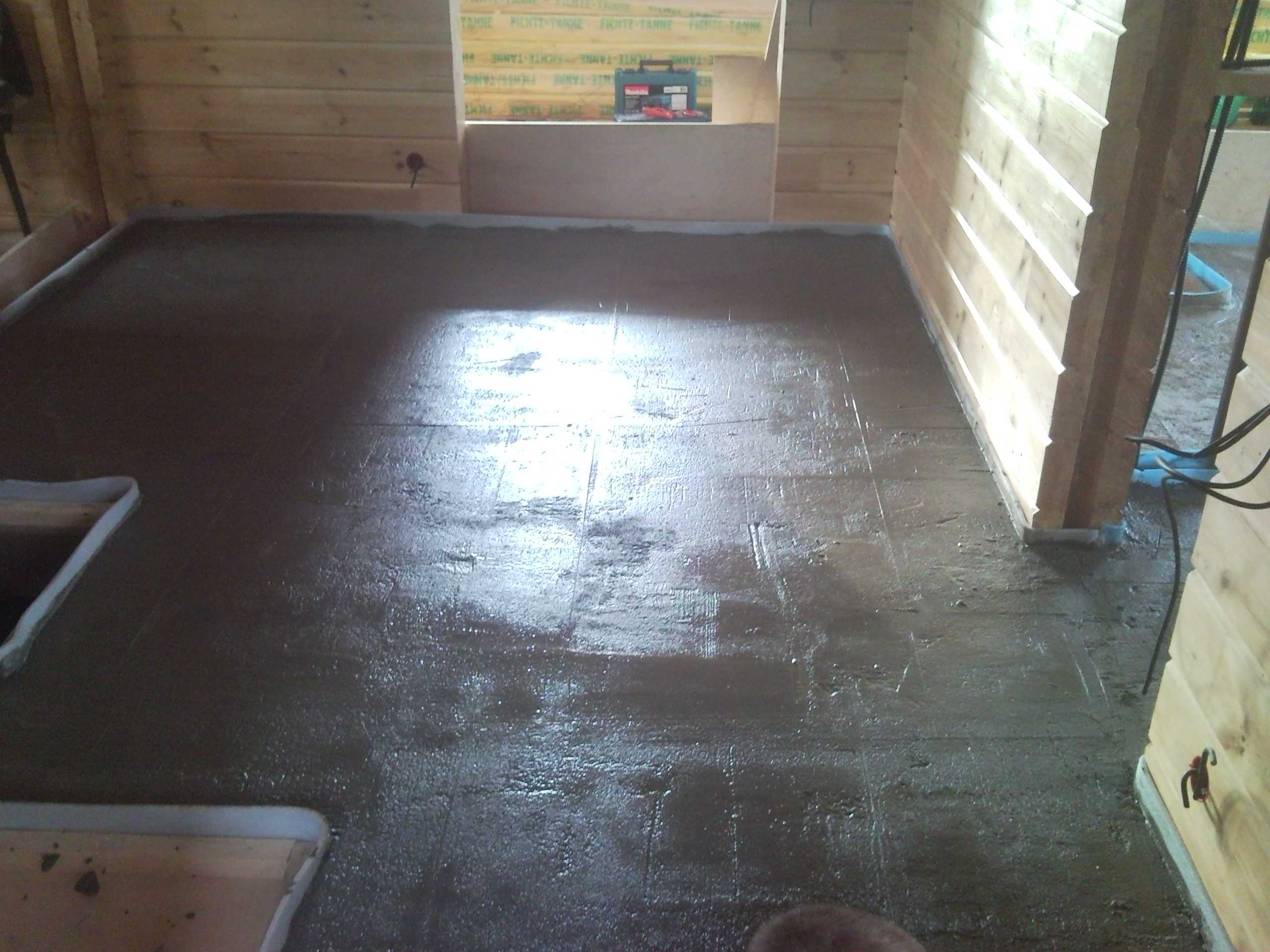 как залить бетонный пол в деревянном доме