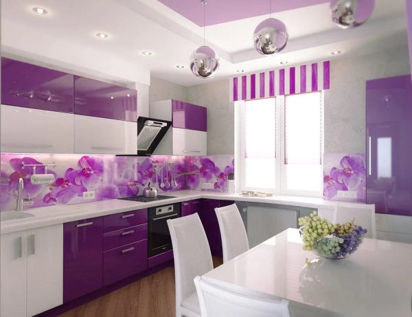 Лиловый цвет на кухне